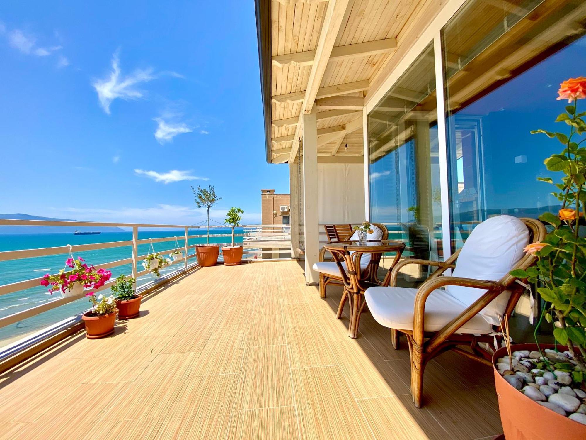 Eka Luxury Two-Bedroom Seaview Apartment Vlore Ngoại thất bức ảnh