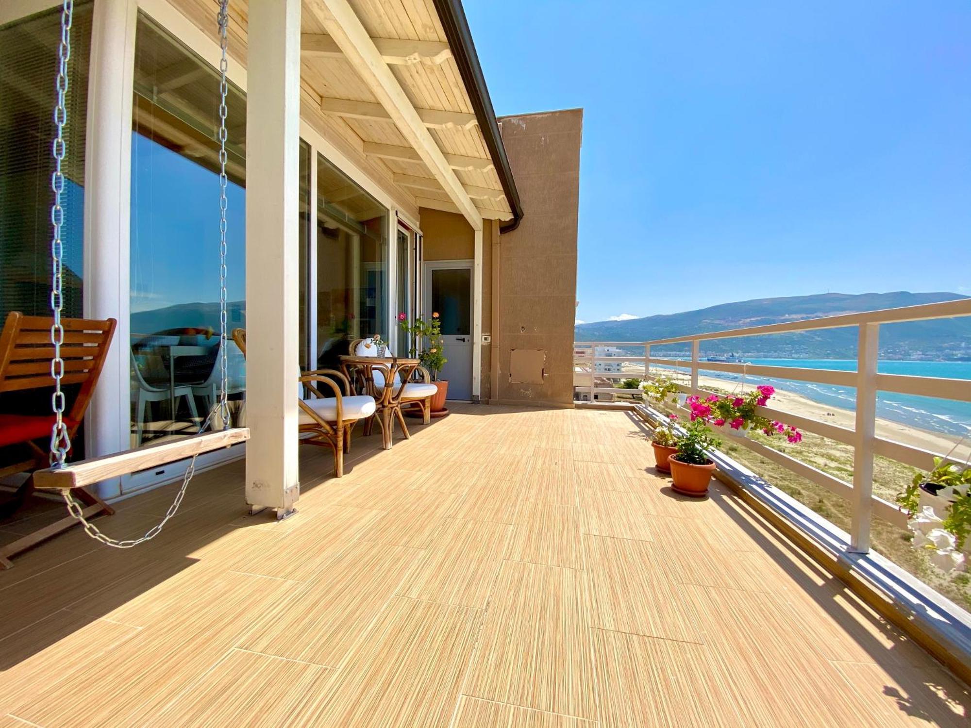 Eka Luxury Two-Bedroom Seaview Apartment Vlore Ngoại thất bức ảnh